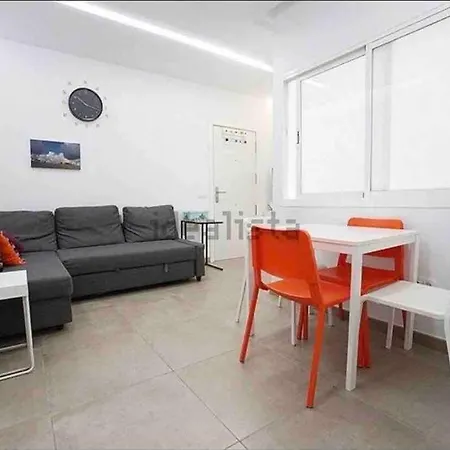 Perfect Location 2Rooms, Dishwasher, New Renovated Διαμέρισμα
